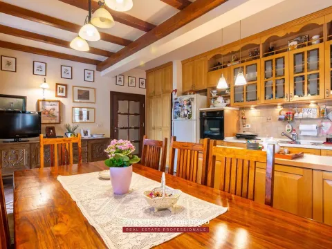 Prodaja, kuća, 303m², Orahovac, Kotor - image 32