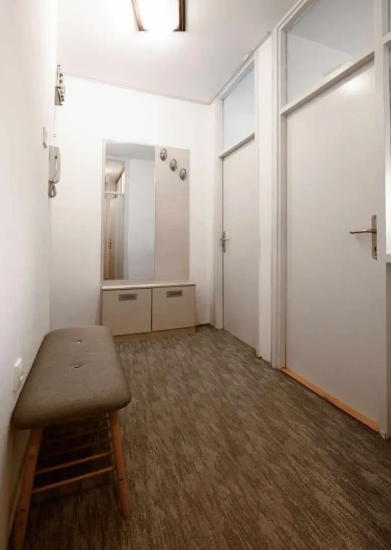 Prodaja, dvosoban stan, 68m², Drpe Mandića, Podgorica