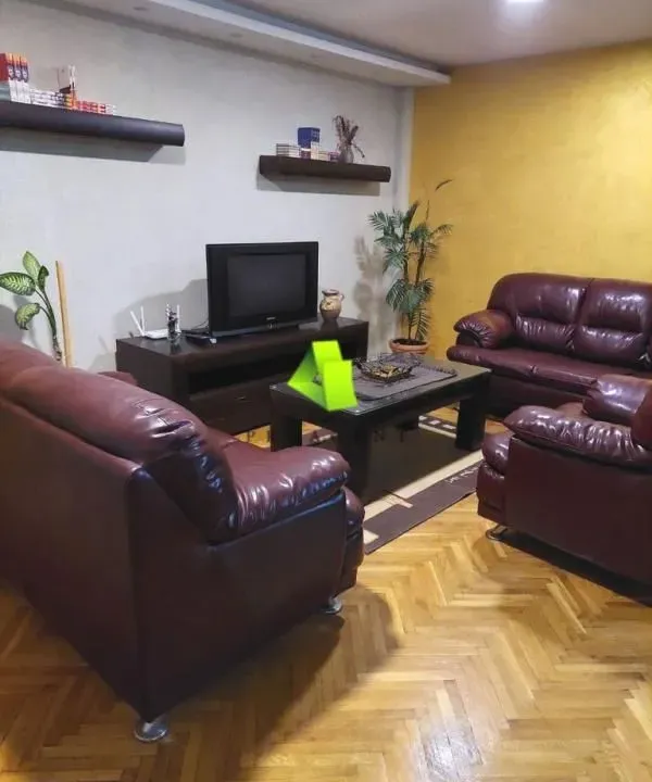 Izdavanje, trosoban stan, 72m², Medijana, Niš