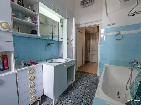 Sale, three bedroom apartment, 105m², Vračar, Šid - image 15