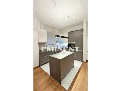 Izdavanje, četvorosoban stan, 178m², Kalenić Pijaca, Vračar Sve Podlokacije - image 5