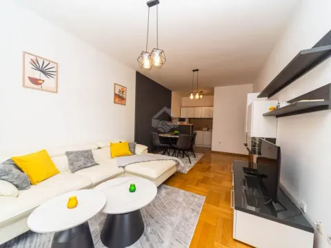 Rent, one bedroom apartment, 50m², Krivi Most, Podgorica - image 3