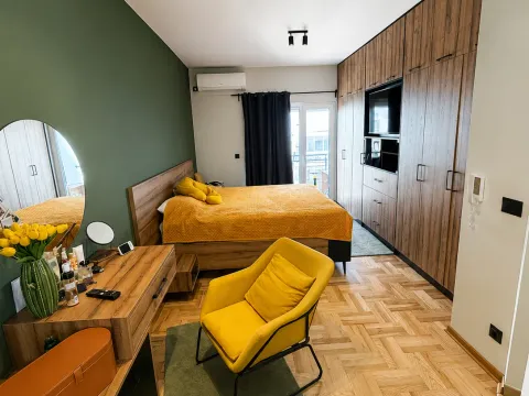 Izdavanje, garsonjera, 30m², Zabjelo, Podgorica - image 1