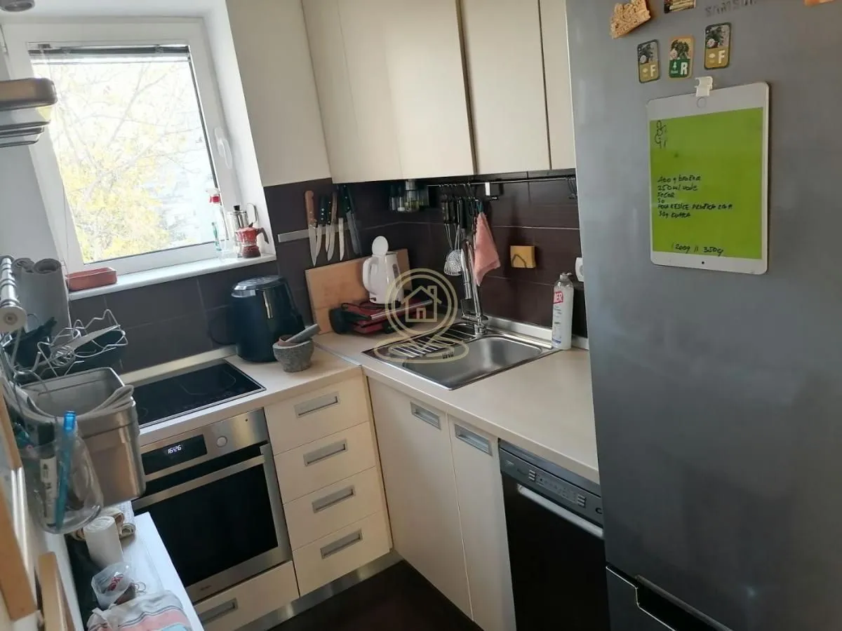 Rent, two bedroom apartment, 50m², Kalenić Pijaca, Vračar Sve Podlokacije