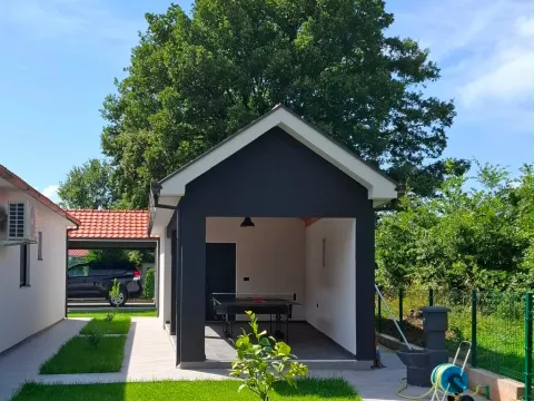 Rent, house, 160m², Pričelje, Podgorica - image 19
