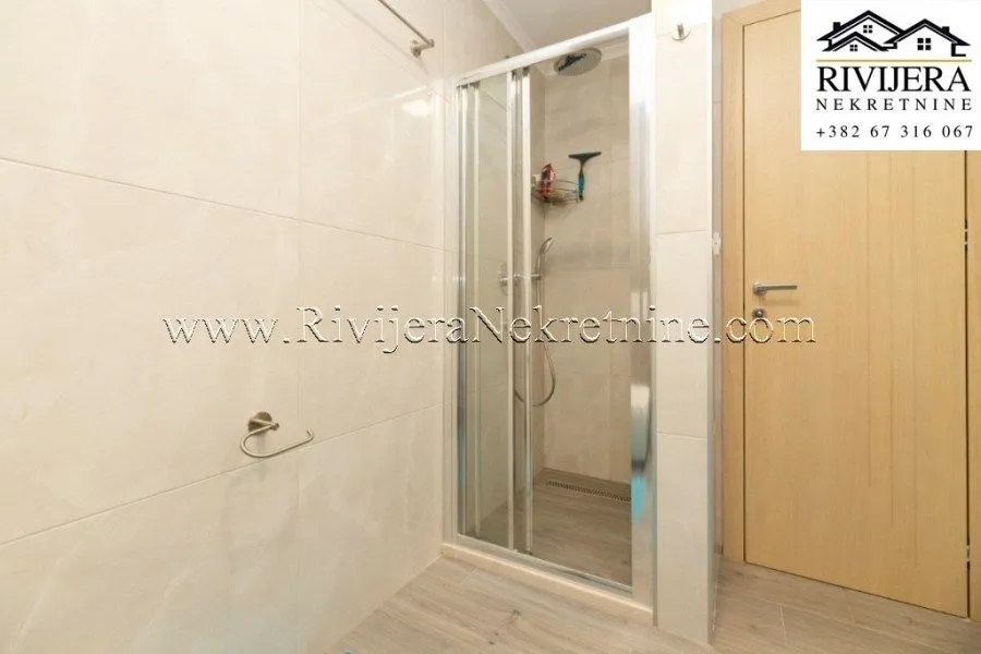 Prodaja, trosoban stan, 122m², Đenovići, Herceg Novi