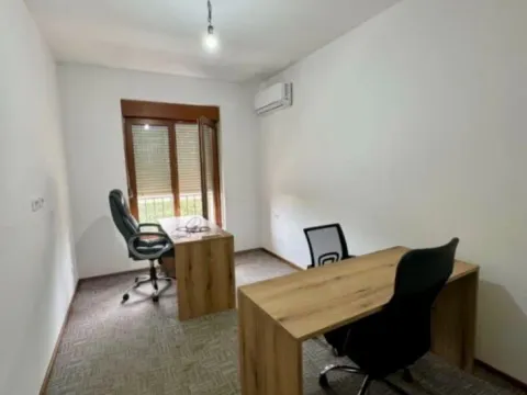 Izdavanje, dvosoban stan, 70m², Master Kvart, Podgorica - image 6