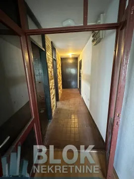 Prodaja, dvosoban stan, 80m², Blok 5, Podgorica - image 8