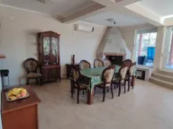 Izdavanje, kuća, 300m², Radovići, Tivat - image 11