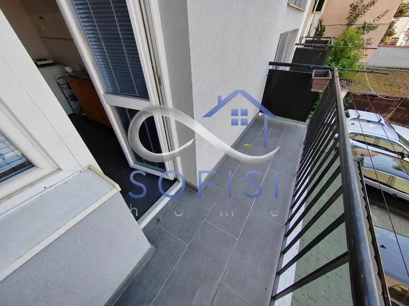 Izdavanje, poslovni prostor, 80m², Centar, Novi Sad