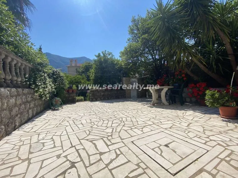 Sale, house, 190m², Dobrota, Kotor