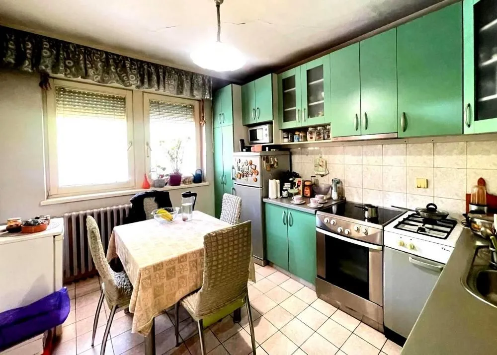 Prodaja, dvosoban stan, 61m², Bezanijska Kosa 1, Bežanijska Kosa Sve Podlokacije