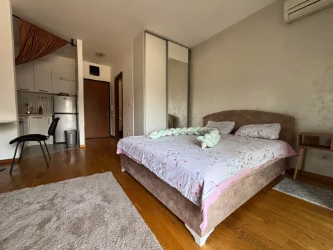 Prodaja, stan, 33m², City Kvart, Podgorica - image 2