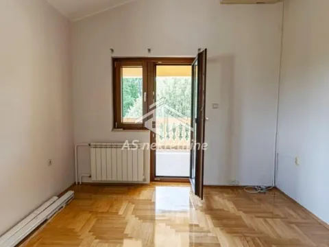 Izdavanje, stan, 210m², Savski Venac, Beograd - image 20