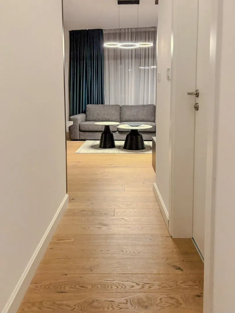 Izdavanje, jednosoban stan, 68m², Donja Lastva, Tivat