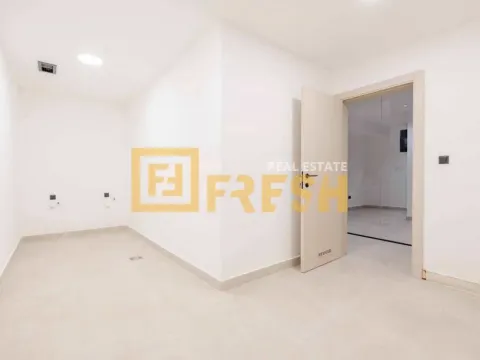 Sale, house, 240m², Budva, Crna Gora - image 30