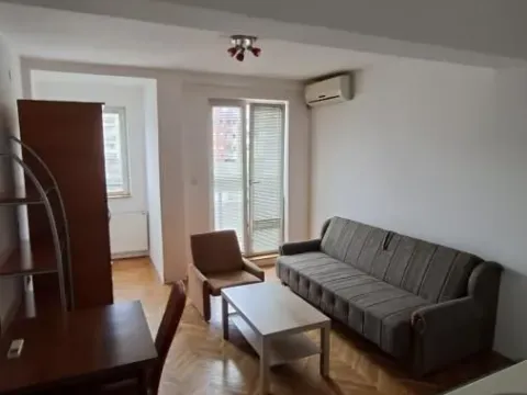 Izdavanje, garsonjera, 24m², Grbavica, Novi Sad Sve Podlokacije - image 4
