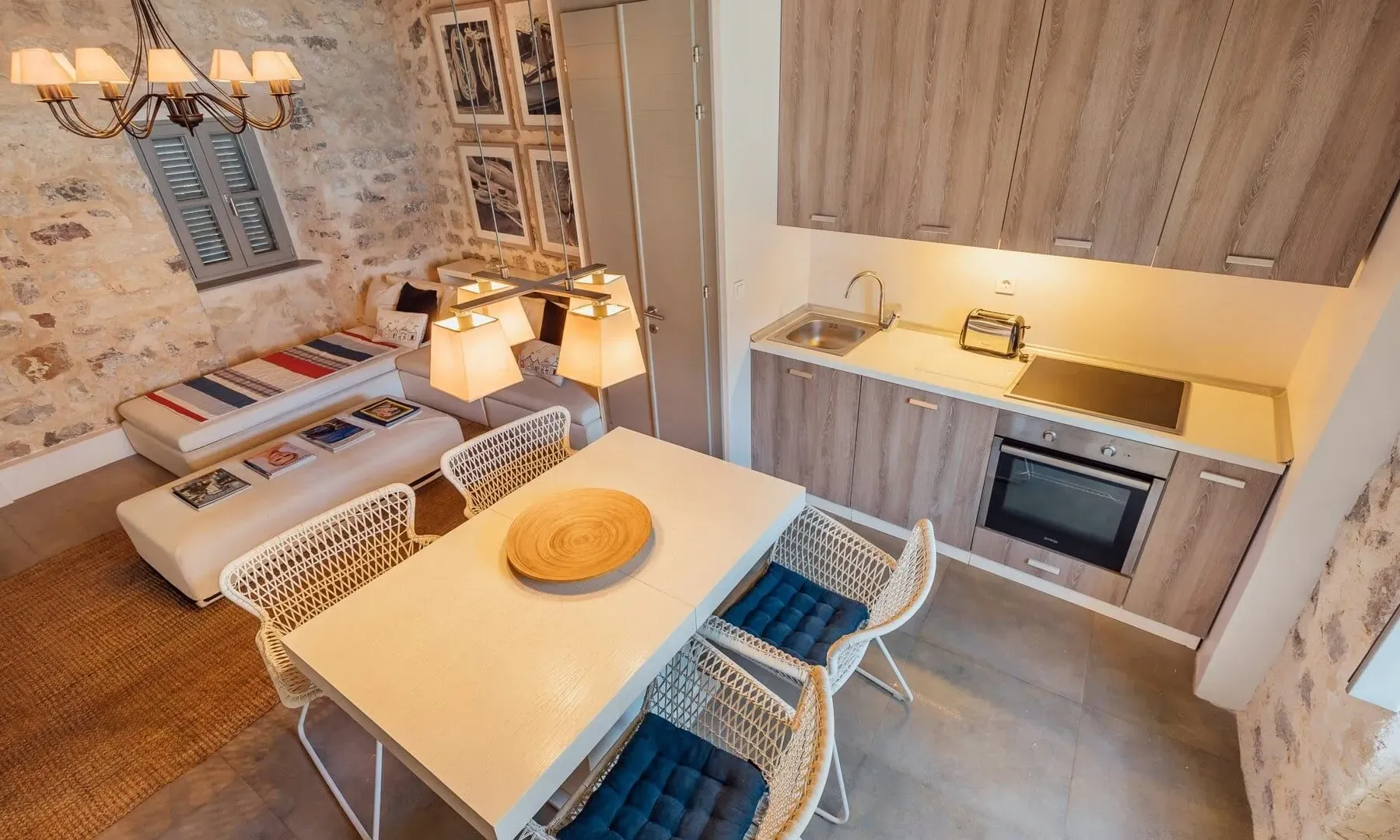 Rent, house, 90m², Muo, Kotor