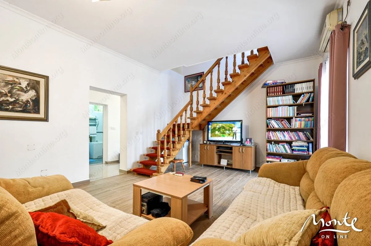 Prodaja, trosoban stan, 116m², Tivat, Crna Gora