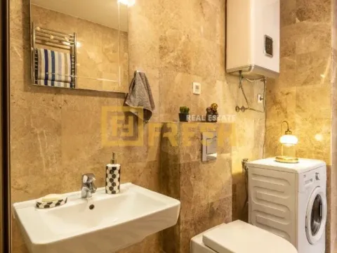 Sale, one bedroom apartment, 74m², Budva, Crna Gora - image 15