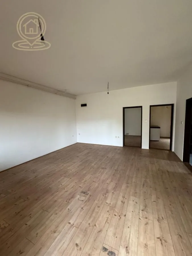 Prodaja, kuća, 270m², Voždovac Sve Podlokacije, Beograd