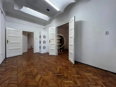 Izdavanje, poslovni prostor, 93m², Centar, Novi Sad - image 2