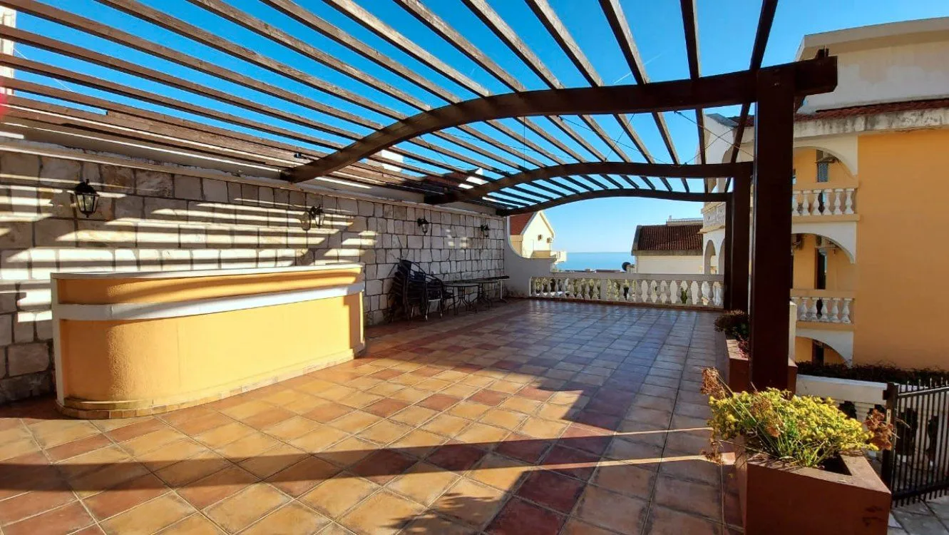 Sale, apartment, 288m², Petrovac, Budva