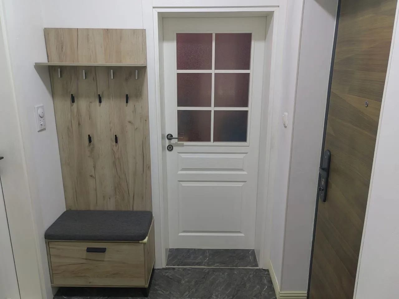 Izdavanje, jednosoban stan, 58m², Stari Aerodrom, Podgorica