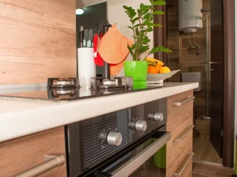 Izdavanje, jednosoban stan, 42m², Bečići, Budva - image 7