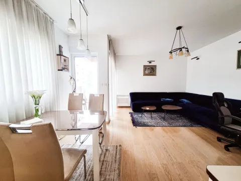 Rent, two bedroom apartment, 72m², City Kvart, Podgorica - image 4