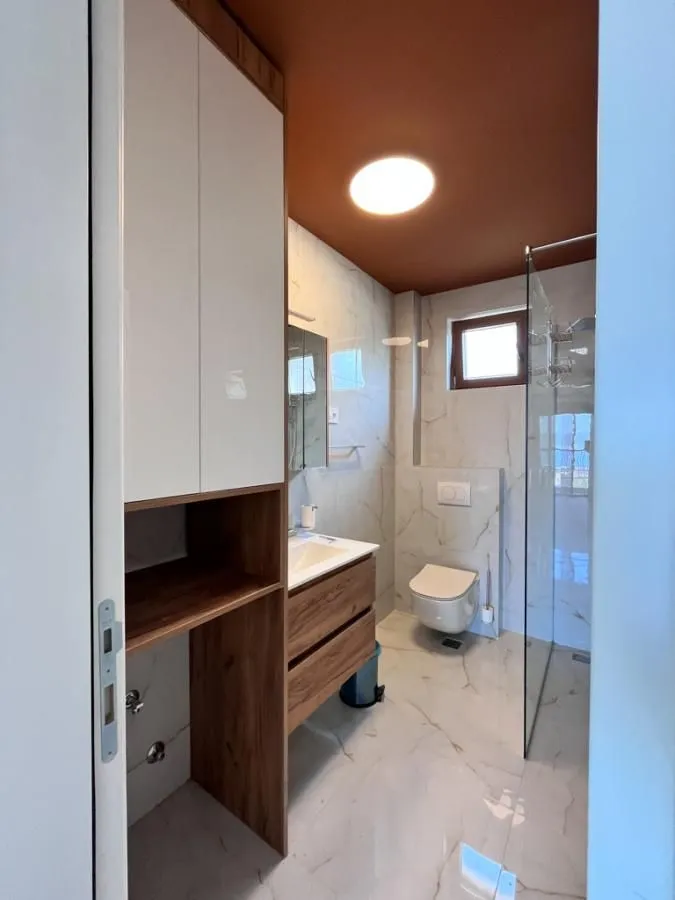 Prodaja, dvosoban stan, 69m², Tivat, Crna Gora