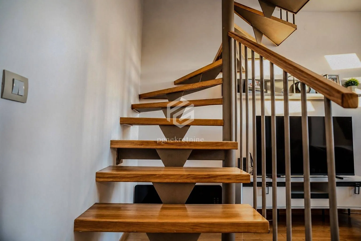 Rent, three bedroom apartment, 140m², Krivi Most, Podgorica