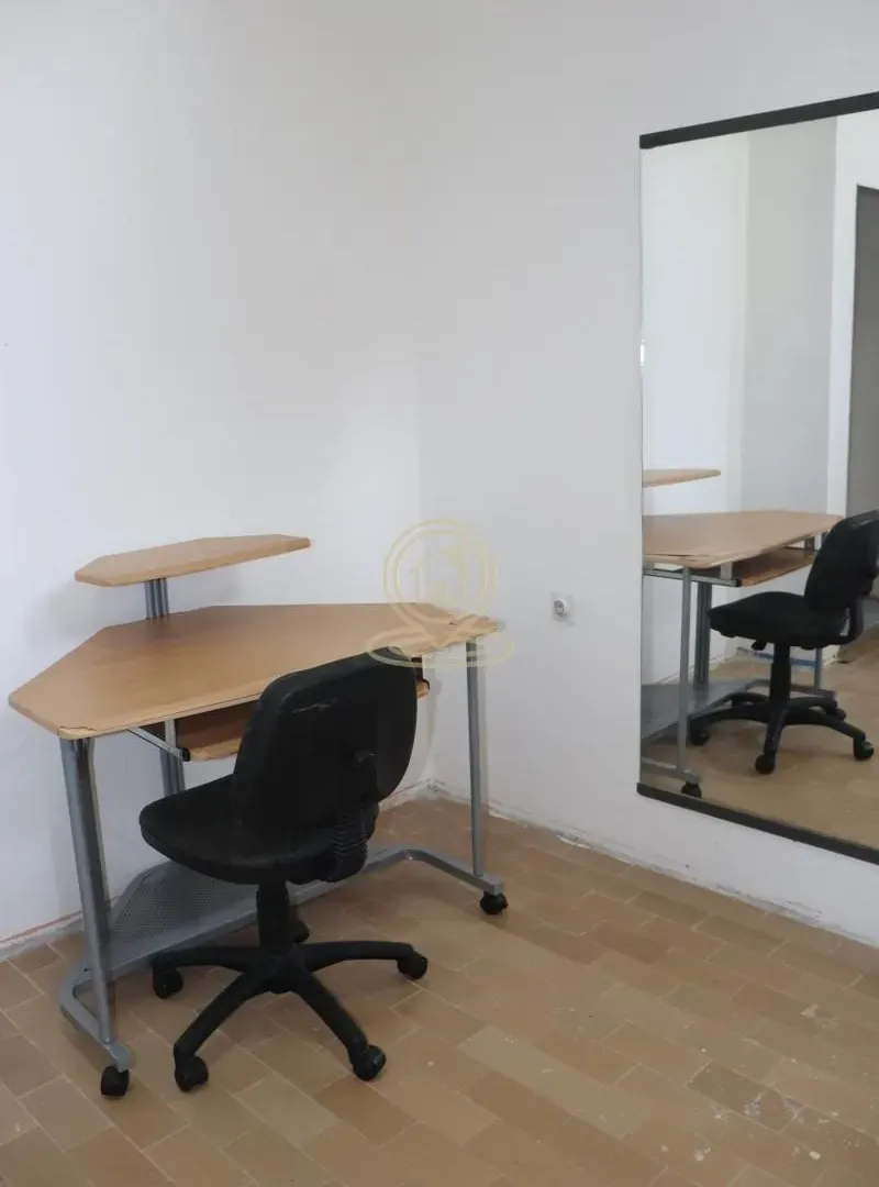 Rent, office space, 93m², Centar, Kragujevac
