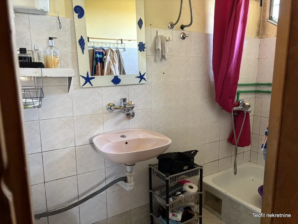 Prodaja, kuća, 700m², Mali Mokri Lug, Zvezdara Sve Podlokacije