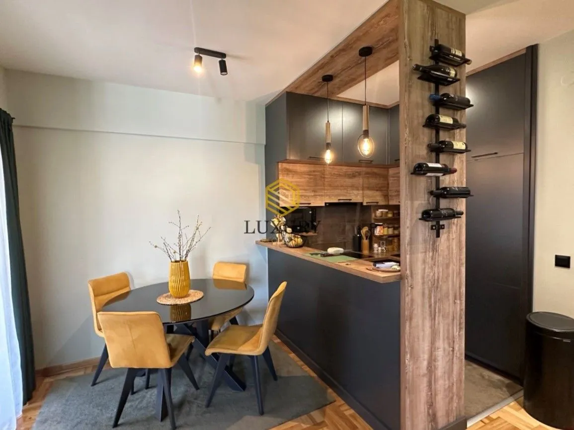 Prodaja, trosoban stan, 95m², Ljubović, Podgorica