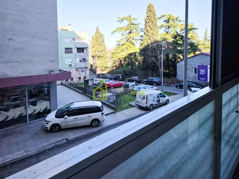 Rent, one bedroom apartment, 46m², Autobuska stanica, Podgorica - image 8