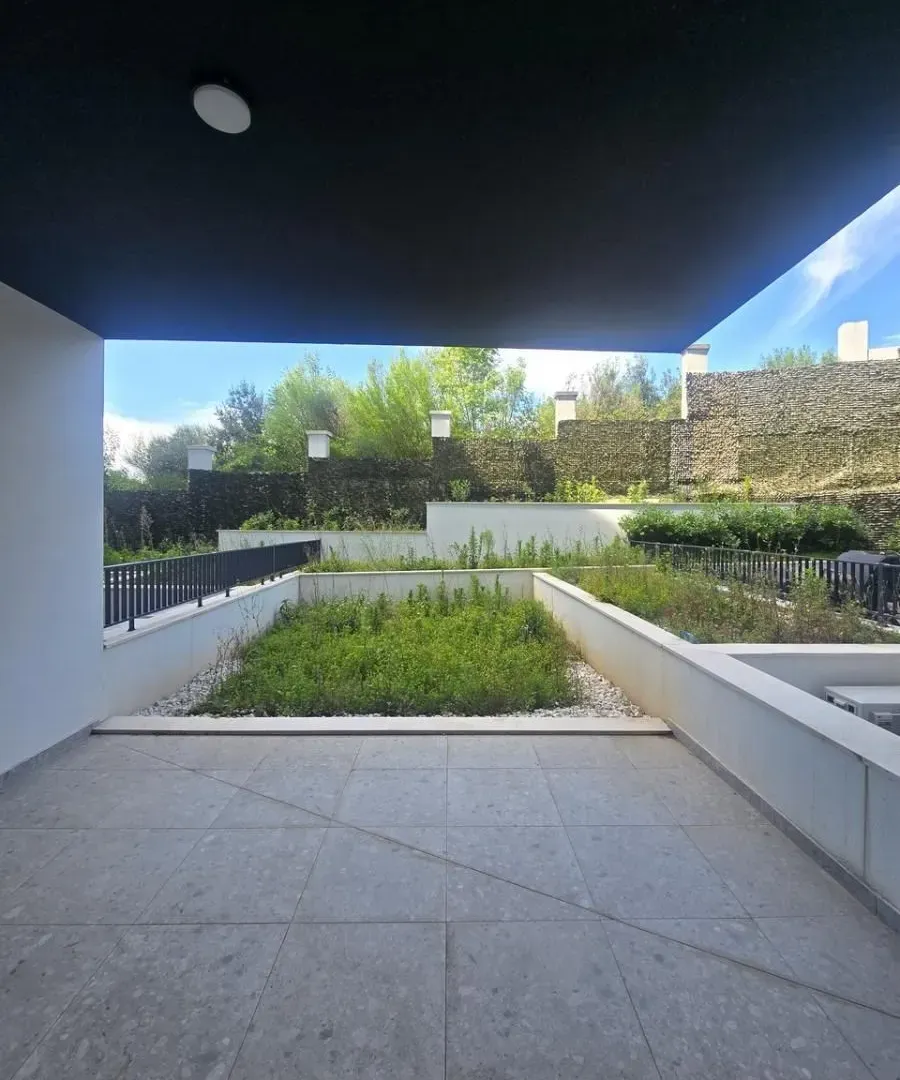 Prodaja, jednosoban stan, 55m², Bečići, Budva