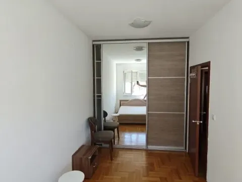 Izdavanje, dvosoban stan, 43m², Centar, Kragujevac - image 5