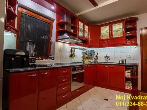 Prodaja, četvorosoban stan, 104m², Stari Grad, Beograd - image 5