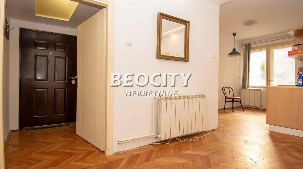 Prodaja, jednosoban stan, 30m², Topličin venac, Beograd