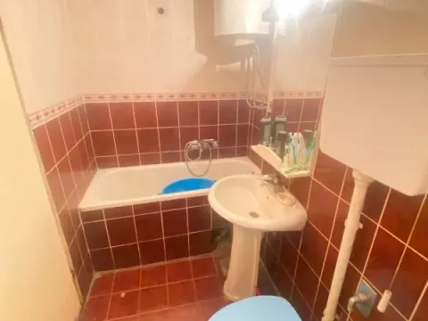 Prodaja, trosoban stan, 75m², Novi Beograd Blok 62, Novi Beograd Sve Podlokacije - image 7
