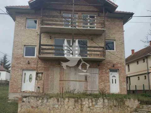 Prodaja, kuća, 300m², Koraćica, Mladenovac - image 2