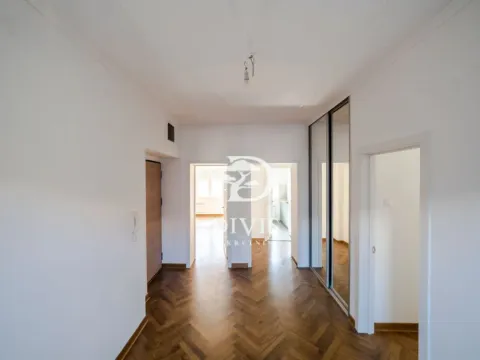 Prodaja, trosoban stan, 78m², Južni Bulevar, Vračar Sve Podlokacije - image 2