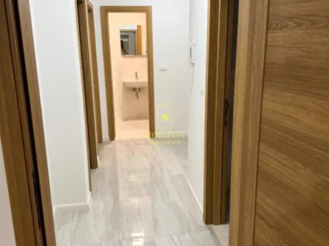 Prodaja, dvosoban stan, 71m², City Kvart, Podgorica - image 9