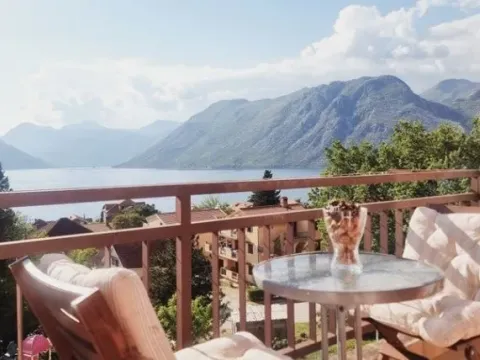 Sale, one bedroom apartment, 49m², Dobrota, Kotor