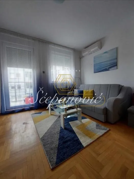 Prodaja, stan, 26m², Adamovićevo Naselje, Novi Sad Sve Podlokacije