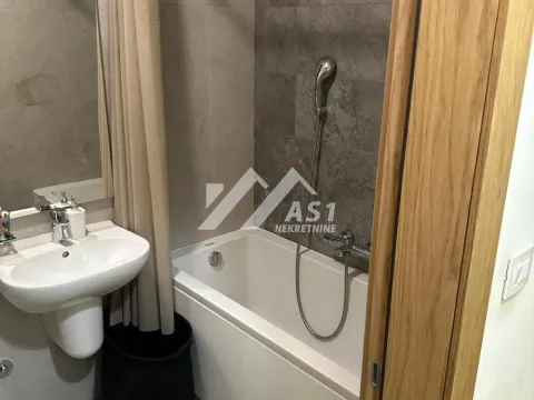 Izdavanje, trosoban stan, 60m², Grbavica, Novi Sad Sve Podlokacije - image 9