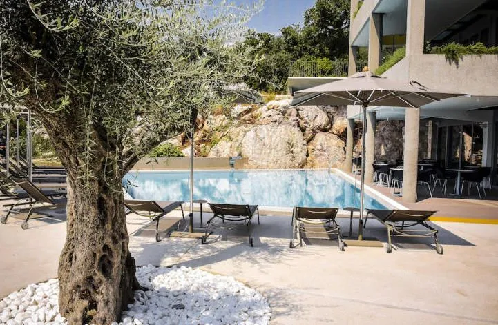 Sale, apartment, 109m², Kamenovo, Budva