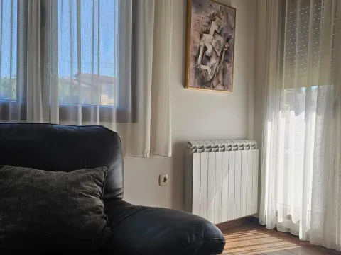 Prodaja, kuća, 212m², Tološi, Podgorica - image 8