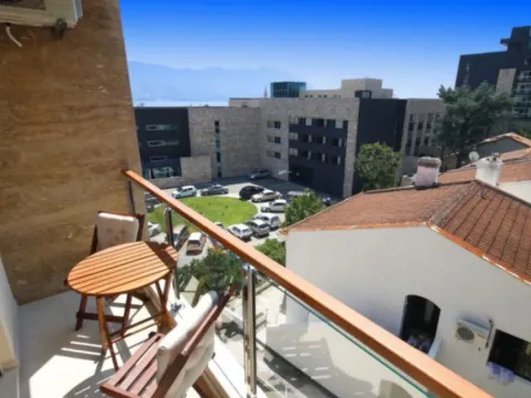 Izdavanje, dvosoban stan, 75m², Gospoština, Budva - image 7